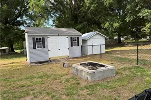 3125 Gumtree Rd, Winston-Salem, NC 27107 - Photo 17