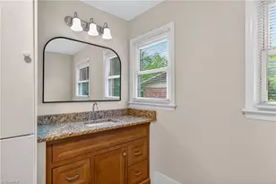828 Holt Ave, Greensboro, NC 27405 - Photo 17