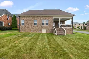 6021 Windsor Cir, Elon, NC 27244 - Photo 47