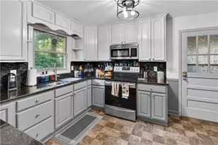 166 Town Ln, Mount Airy, NC 27030 - Photo 7