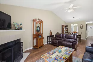 3642 Rock Meadow Cir, High Point, NC 27265 - Photo 17