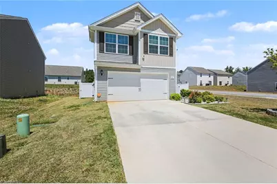 4621 Glencraig Avenue, Greensboro, NC 27405 - Photo 1
