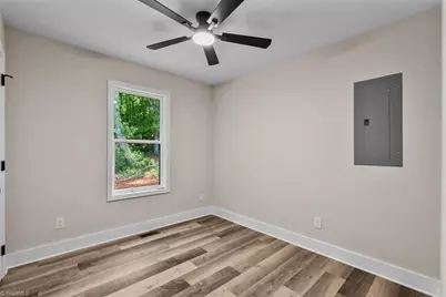 2945 Little Creek Drive, Thomasville, NC 27360 - Photo 29