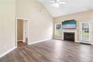 104 Mollie Rd, Harmony, NC 28634 - Photo 3
