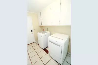 8012 Tam Oshanter Drive, Greensboro, NC 27409 - Photo 19