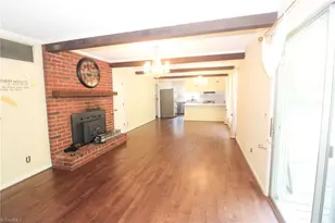 8012 Tam O'Shanter Dr, Greensboro, NC 27409 - Photo 13