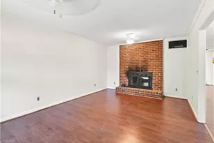 8012 Tam O'Shanter Dr, Greensboro, NC 27409 - Photo 11