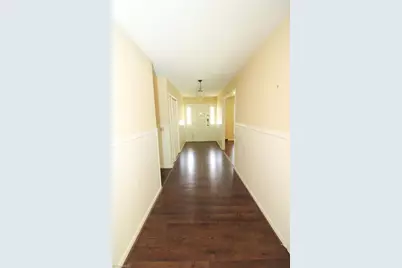 8012 Tam Oshanter Drive, Greensboro, NC 27409 - Photo 7