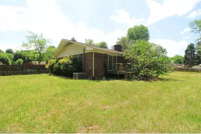 8012 Tam Oshanter Drive, Greensboro, NC 27409 - Photo 33