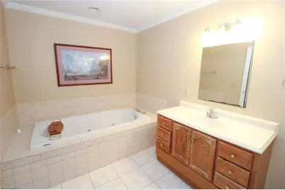8012 Tam Oshanter Drive, Greensboro, NC 27409 - Photo 17
