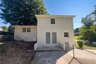 801 Daleview Ct, Greensboro, NC 27406 - Photo 17