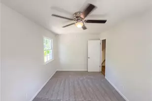 801 Daleview Ct, Greensboro, NC 27406 - Photo 11