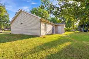 403 Northridge Dr, Eden, NC 27288 - Photo 27