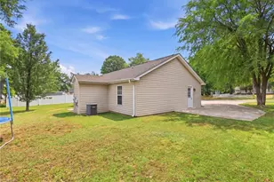 403 Northridge Dr, Eden, NC 27288 - Photo 29