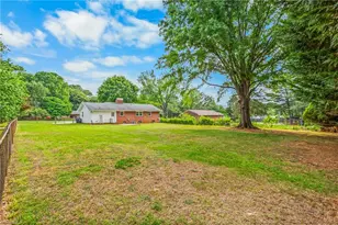3915 Talcott Ave, Winston-Salem, NC 27106 - Photo 25