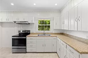 3915 Talcott Ave, Winston-Salem, NC 27106 - Photo 7