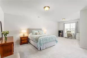 1422 Normandy Dr, Burlington, NC 27215 - Photo 9