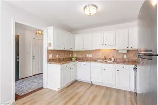 1422 Normandy Dr, Burlington, NC 27215 - Photo 7