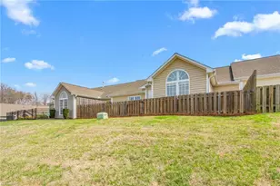 1422 Normandy Dr, Burlington, NC 27215 - Photo 31