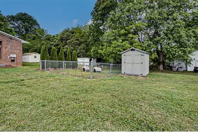 207 E Academy Street, Randleman, NC 27317 - Photo 27