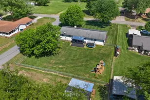 166 Roberts Rd, Eden, NC 27288 - Photo 5