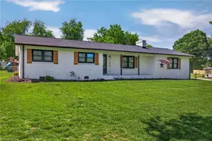 166 Roberts Rd, Eden, NC 27288 - Photo 3