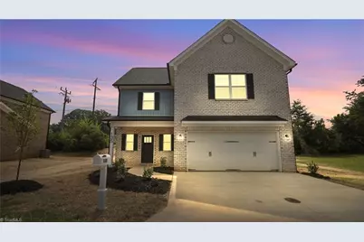 135 Glasmere Court, Winston-Salem, NC 27101 - Photo 3
