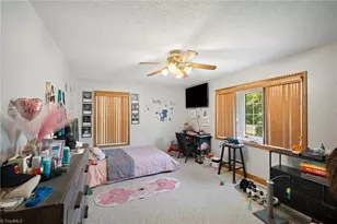 1056 Hasty School Rd, Thomasville, NC 27360 - Photo 15