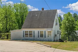 1056 Hasty School Rd, Thomasville, NC 27360 - Photo 37