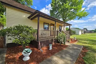502 Cascade Ave, Eden, NC 27288 - Photo 3