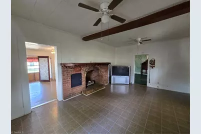502 Cascade Avenue, Eden, NC 27288 - Photo 5