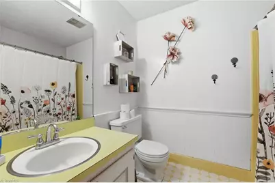 2004 Kello Drive, Greensboro, NC 27455 - Photo 19