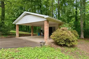 2004 Kello Dr, Greensboro, NC 27455 - Photo 27