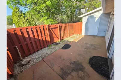 15 Collwood Court, Greensboro, NC 27409 - Photo 35