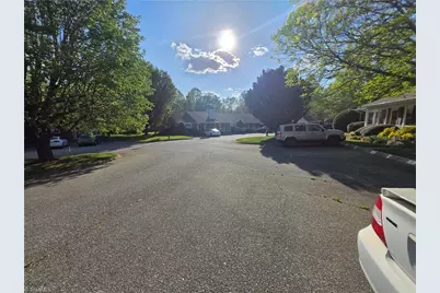 15 Collwood Court, Greensboro, NC 27409 - Photo 43