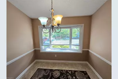 15 Collwood Court, Greensboro, NC 27409 - Photo 9