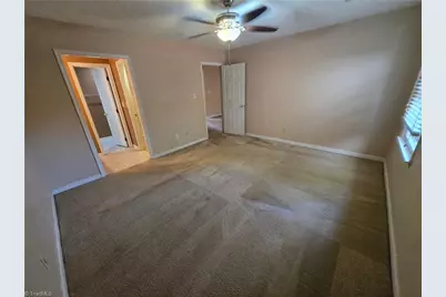 15 Collwood Court, Greensboro, NC 27409 - Photo 23