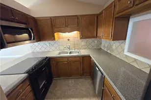 15 Collwood Ct, Greensboro, NC 27409 - Photo 5