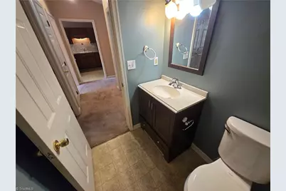 15 Collwood Court, Greensboro, NC 27409 - Photo 11