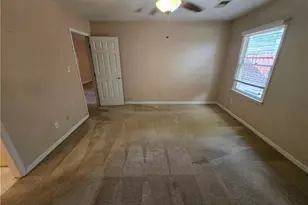 15 Collwood Ct, Greensboro, NC 27409 - Photo 23