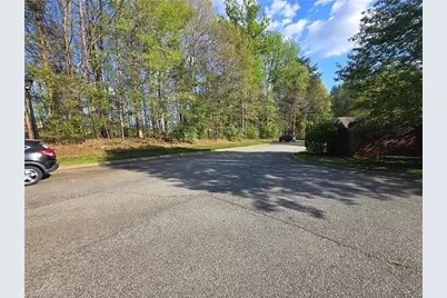 15 Collwood Court, Greensboro, NC 27409 - Photo 43