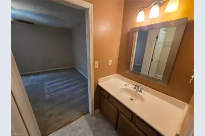15 Collwood Court, Greensboro, NC 27409 - Photo 29