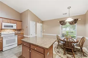 2204 Sweetbay Cir, Burlington, NC 27215 - Photo 5