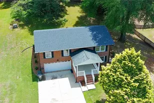117 Kingswood Place Dr, Walnut Cove, NC 27052 - Photo 3