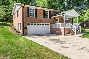 117 Kingswood Place Dr, Walnut Cove, NC 27052 - Photo 3
