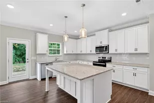 4220 Canter Crk Ln, High Point, NC 27262 - Photo 9