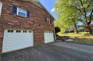 910 Forestglen Dr, Winston-Salem, NC 27103 - Photo 9