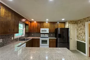 910 Forestglen Dr, Winston-Salem, NC 27103 - Photo 21