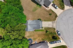 1004 Quinlan Dr, Greensboro, NC 27406 - Photo 19