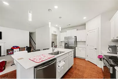 14204 Southbridge Forest Drive, Charlotte, NC 28273 - Photo 3